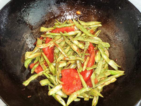 番茄炒雙豆的做法-家常味炒菜譜-易網(wǎng)健康養(yǎng)生網(wǎng) 番茄炒雙豆的做法-家常味炒菜譜