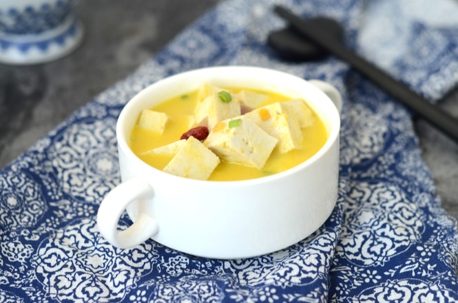 咸蛋黃豆腐的做法-咸鮮味燒菜譜-易網健康養生網 咸蛋黃豆腐的做法-咸鮮味燒菜譜