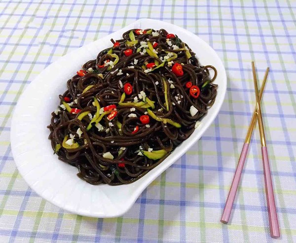 麻辣蕨根粉的做法-麻辣味拌菜譜-易網健康養生網 麻辣蕨根粉的做法-麻辣味拌菜譜