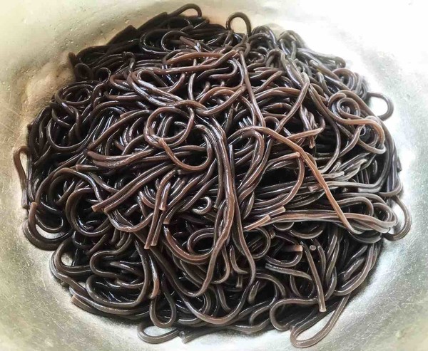 麻辣蕨根粉的做法-麻辣味拌菜譜-易網健康養生網 麻辣蕨根粉的做法-麻辣味拌菜譜