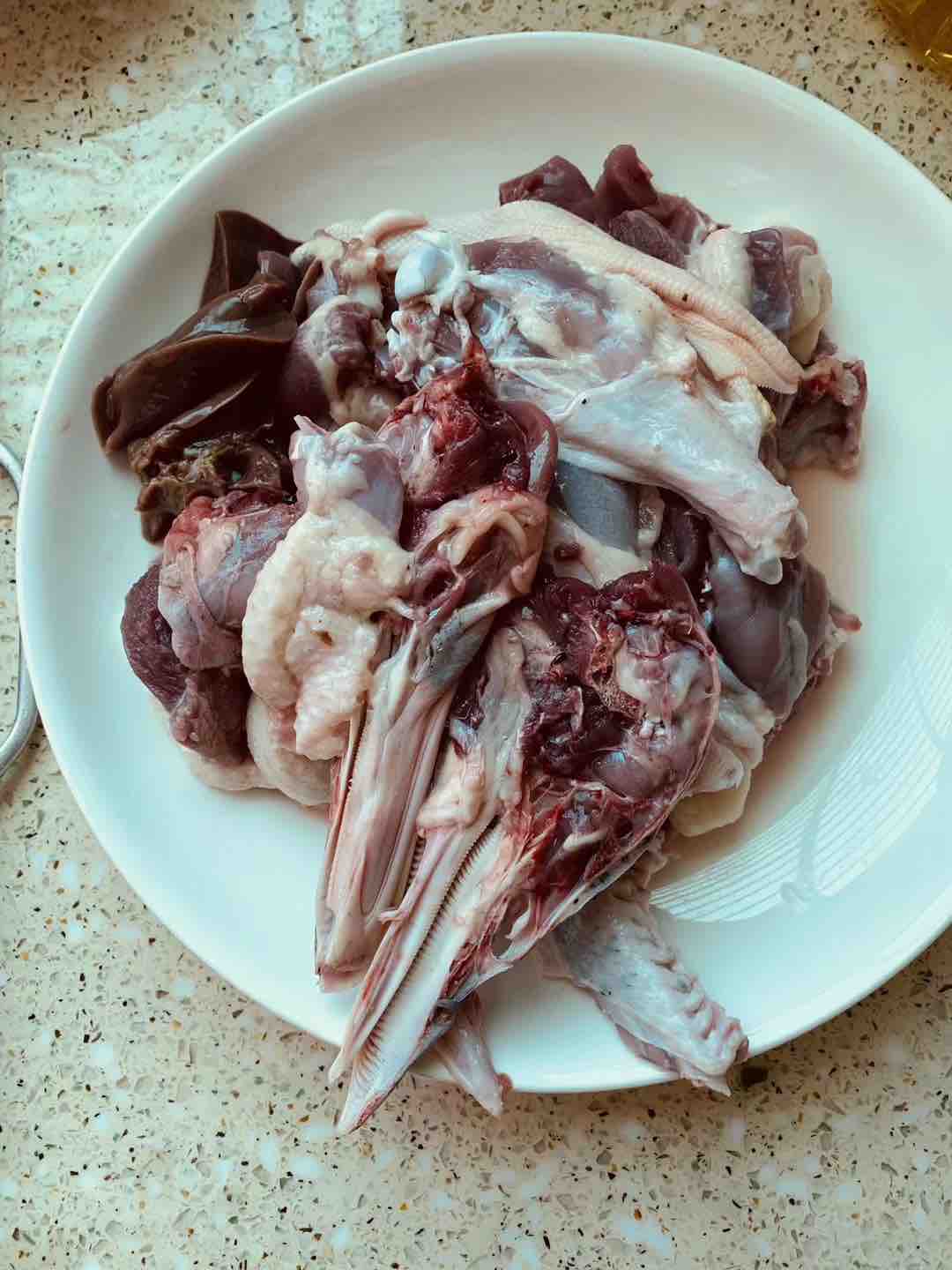 啤酒鴨的做法-香辣味炒菜譜-易網<a href=http://www.jsjjzhkt.cn/ target=_blank class=infotextkey>健康養生</a>網 啤酒鴨的做法-香辣味炒菜譜