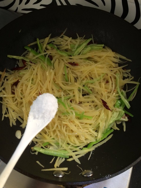 花椒土豆絲的做法-家常味炒菜譜-易網健康養生網 花椒土豆絲的做法-家常味炒菜譜