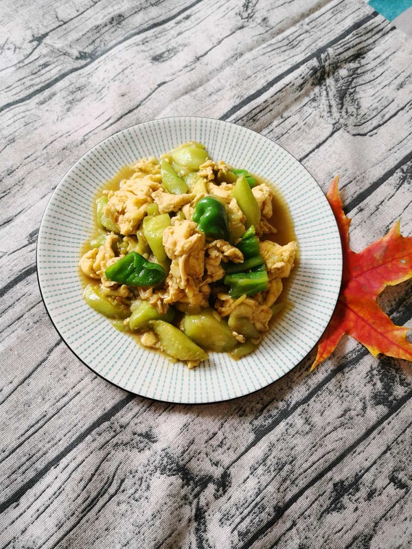 蠔油蛋炒絲瓜的做法-家常味炒菜譜-易網(wǎng)健康養(yǎng)生網(wǎng) 蠔油蛋炒絲瓜的做法-家常味炒菜譜