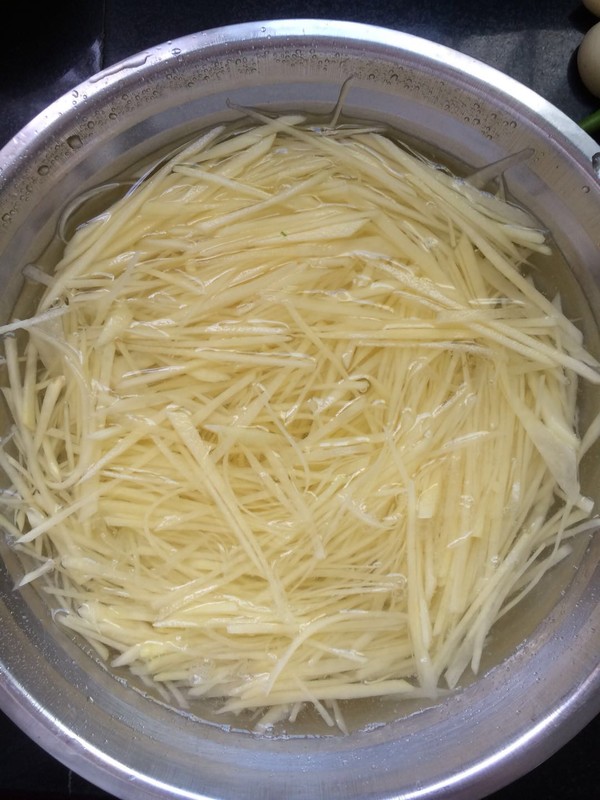 花椒土豆絲的做法-家常味炒菜譜-易網健康養生網 花椒土豆絲的做法-家常味炒菜譜