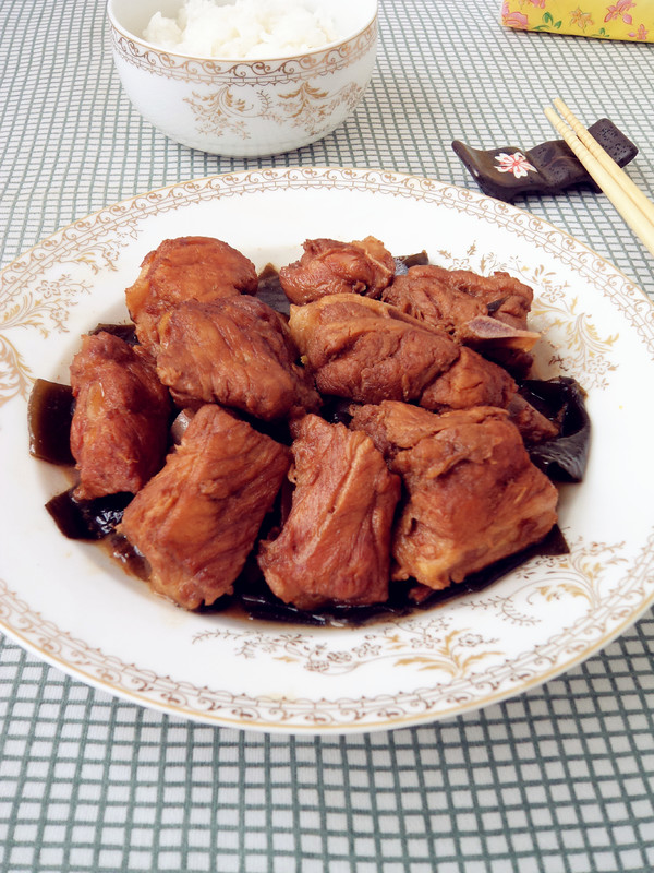 回鍋排骨燴海帶的做法-咸鮮味燴菜譜-易網健康養生網 回鍋排骨燴海帶的做法-咸鮮味燴菜譜