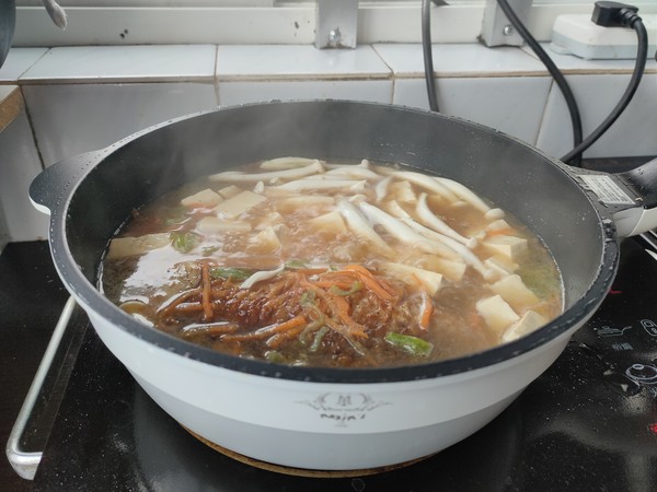 鯽魚(yú)豆腐湯的做法-咸鮮味煮菜譜-易網(wǎng)健康養(yǎng)生網(wǎng) 鯽魚(yú)豆腐湯的做法-咸鮮味煮菜譜