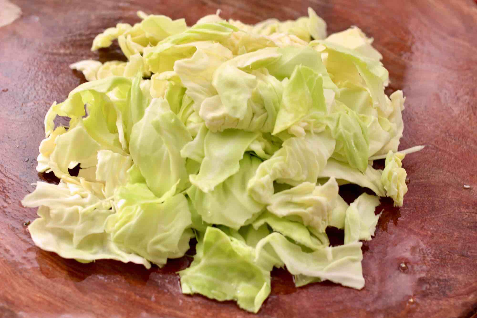 蒜香手撕包菜粉條的做法-家常味炒菜譜-易網(wǎng)健康養(yǎng)生網(wǎng) 蒜香手撕包菜粉條的做法-家常味炒菜譜