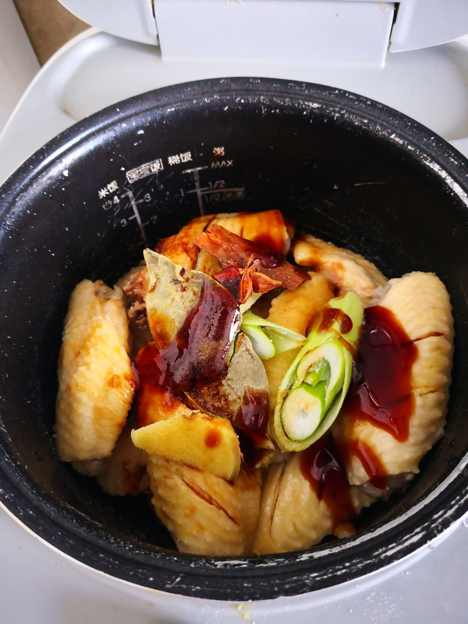 可口醬香雞翅的做法-其它口味醬菜譜-易網健康養生網 可口醬香雞翅的做法-其它口味醬菜譜