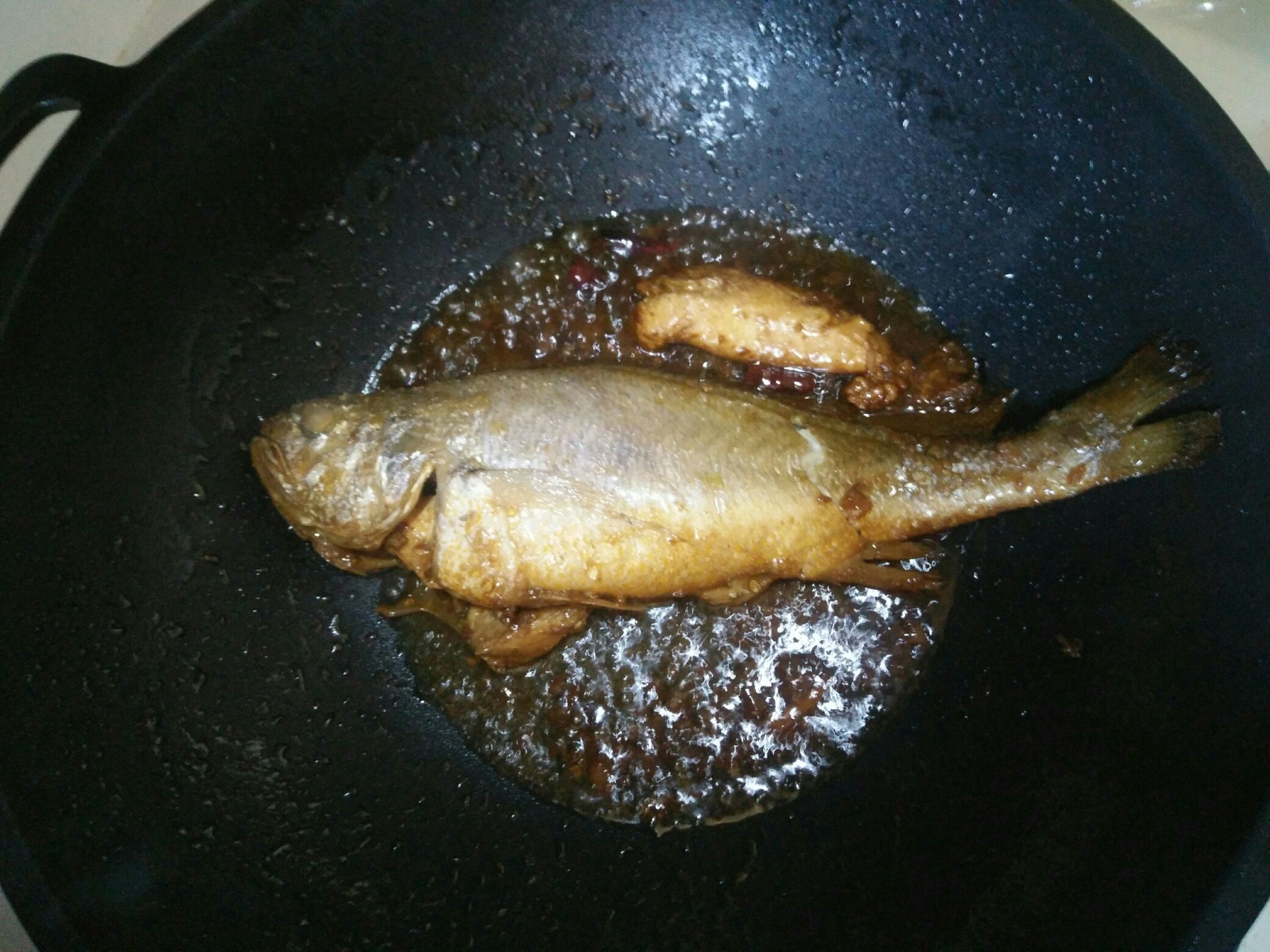 醬燜大黃花的做法-家常味燉菜譜-易網健康養生網 醬燜大黃花的做法-家常味燉菜譜