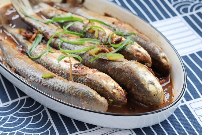 醬燜梭魚的做法-咸鮮味燉菜譜-易網(wǎng)健康養(yǎng)生網(wǎng) 醬燜梭魚的做法-咸鮮味燉菜譜