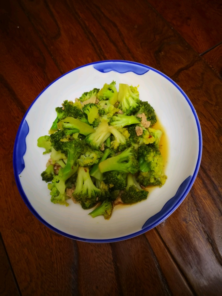 炒西蘭花的做法-家常味炒菜譜