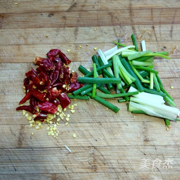 小炒鹵豆絲的做法-香辣味炒菜譜-易網(wǎng)健康養(yǎng)生網(wǎng) 小炒鹵豆絲的做法-香辣味炒菜譜