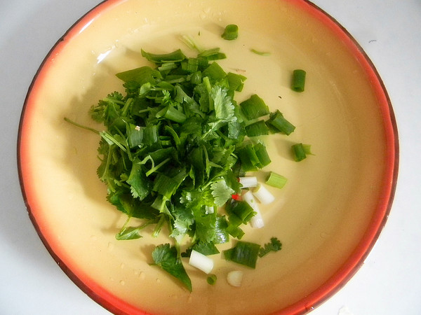 醬香燜魚的做法-醬香味燜菜譜