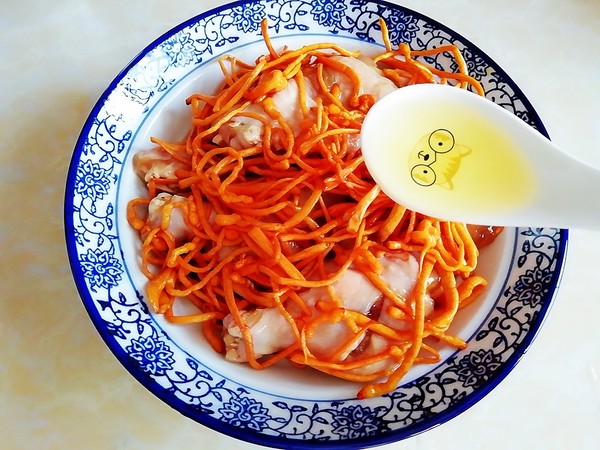 蟲草花蒸雞腿的做法-家常味蒸菜譜-易網(wǎng)健康養(yǎng)生網(wǎng) 蟲草花蒸雞腿的做法-家常味蒸菜譜