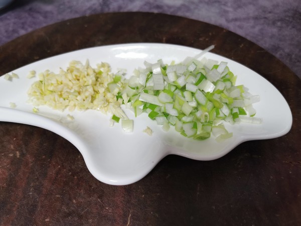 麻婆豆腐的做法-香辣味燒菜譜-易網(wǎng)健康養(yǎng)生網(wǎng) 麻婆豆腐的做法-香辣味燒菜譜