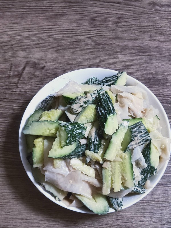 黃瓜拌涼皮。的做法-咸鮮味拌菜譜-易網(wǎng)健康養(yǎng)生網(wǎng) 黃瓜拌涼皮。的做法-咸鮮味拌菜譜