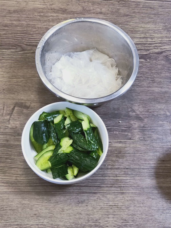 黃瓜拌涼皮。的做法-咸鮮味拌菜譜-易網(wǎng)健康養(yǎng)生網(wǎng) 黃瓜拌涼皮。的做法-咸鮮味拌菜譜