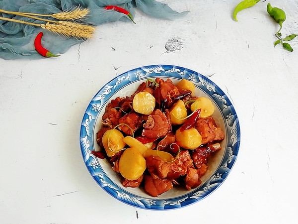 臘鴨燜芋頭的做法-香辣味燜菜譜