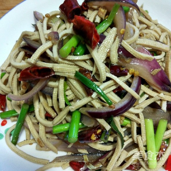 小炒鹵豆絲的做法-香辣味炒菜譜-易網(wǎng)健康養(yǎng)生網(wǎng) 小炒鹵豆絲的做法-香辣味炒菜譜