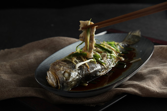 清蒸黃花魚！魚中的美味！的做法-咸鮮味蒸菜譜