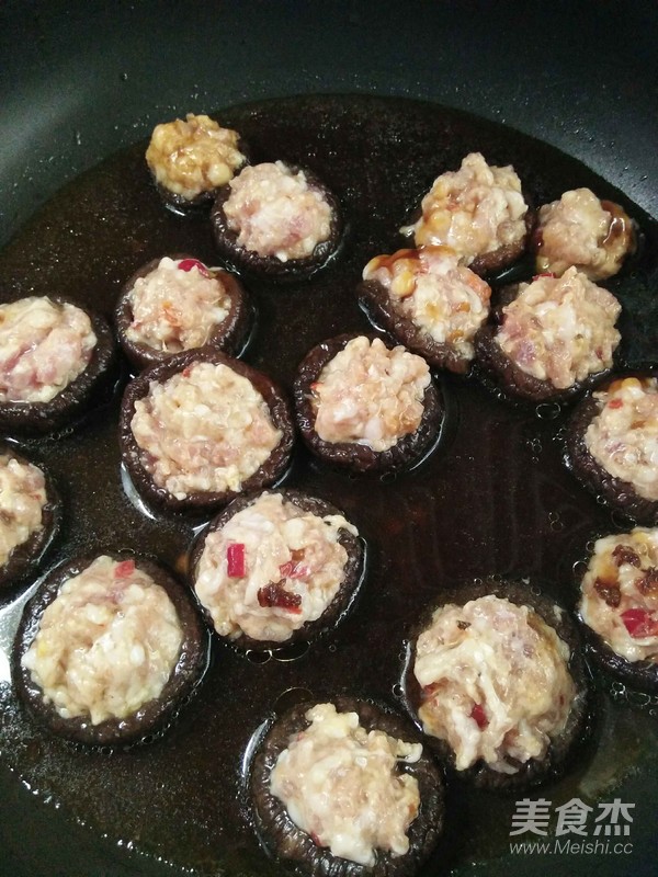 香菇釀肉的做法-咸鮮味煮菜譜