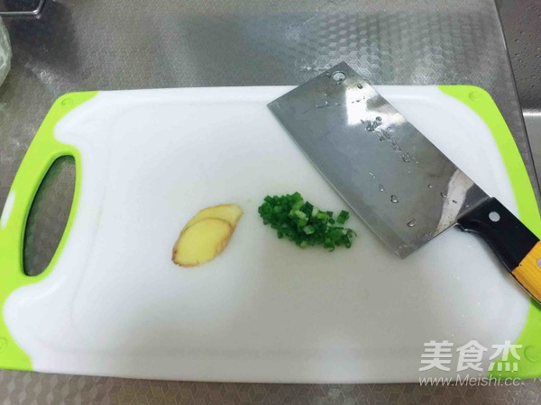 梭子蟹鮮湯的做法-咸鮮味燒菜譜-易網(wǎng)健康養(yǎng)生網(wǎng) 梭子蟹鮮湯的做法-咸鮮味燒菜譜