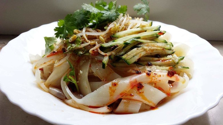 徽湘情緣涼皮米線做法的做法-其它口味煮菜譜-易網<a href=http://www.jsjjzhkt.cn/ target=_blank class=infotextkey>健康養生</a>網 徽湘情緣涼皮米線做法的做法-其它口味煮菜譜