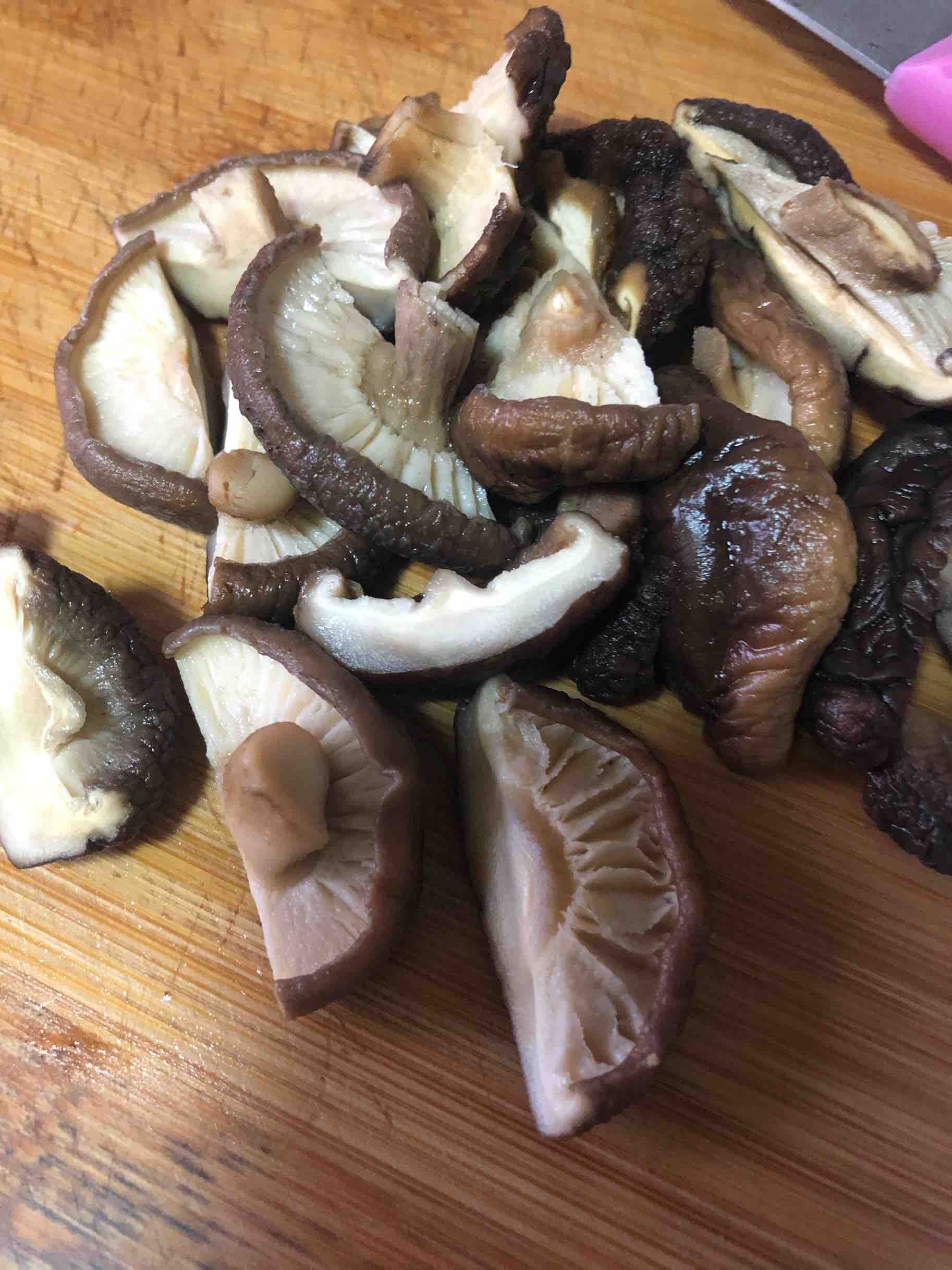 黃燜雞的做法-咸鮮味燒菜譜