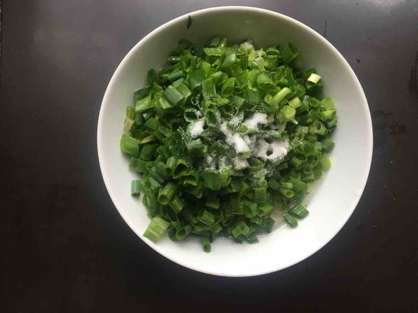 蔥花煎蛋的做法-家常味煎菜譜