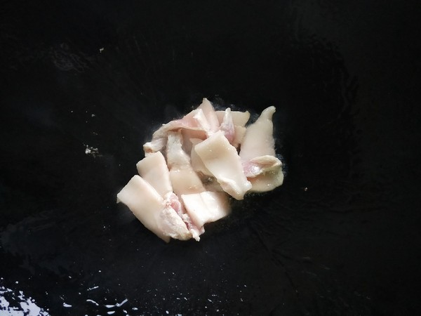 大蒜肉片炒豆腐干的做法-家常味炒菜譜