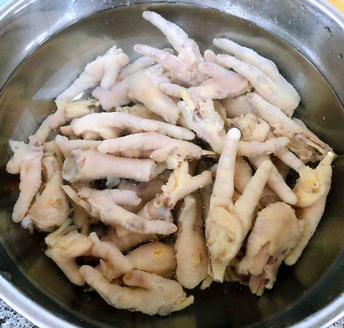 網紅檸檬鳳爪的做法-酸辣味煮菜譜-易網健康養生網 網紅檸檬鳳爪的做法-酸辣味煮菜譜