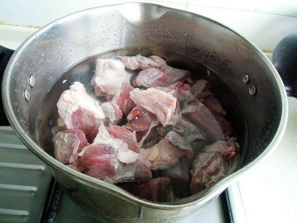 大盤牛肉的做法-香辣味燒菜譜