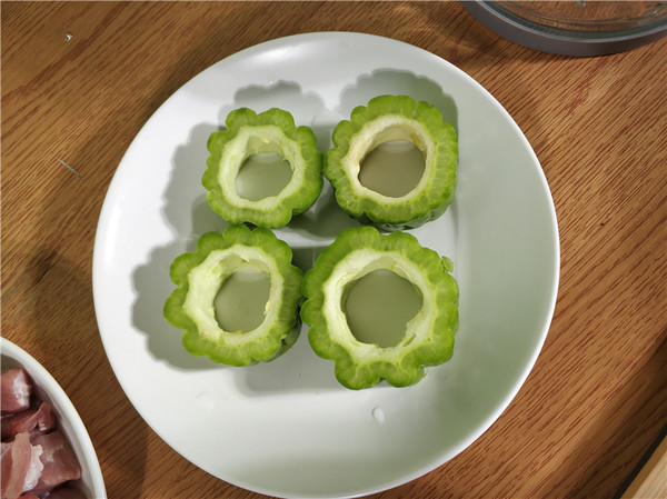 釀苦瓜的做法-家常味其它工藝菜譜-易網健康養生網 釀苦瓜的做法-家常味其它工藝菜譜