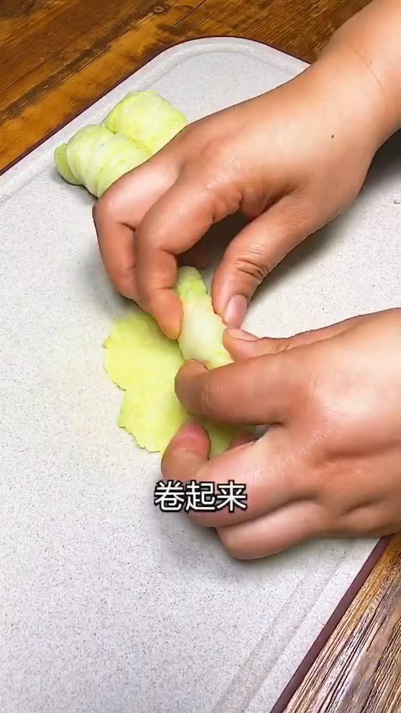 娃娃菜肉卷的做法-家常味炒菜譜-易網健康養生網 娃娃菜肉卷的做法-家常味炒菜譜