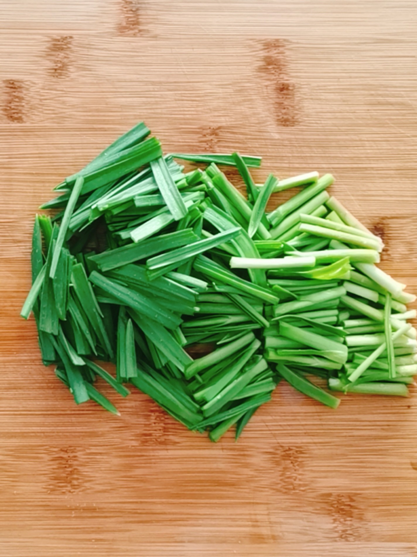 青蒜蘿卜的做法-咸鮮味燒菜譜-易網<a href=http://www.jsjjzhkt.cn/ target=_blank class=infotextkey>健康養生</a>網 青蒜蘿卜的做法-咸鮮味燒菜譜