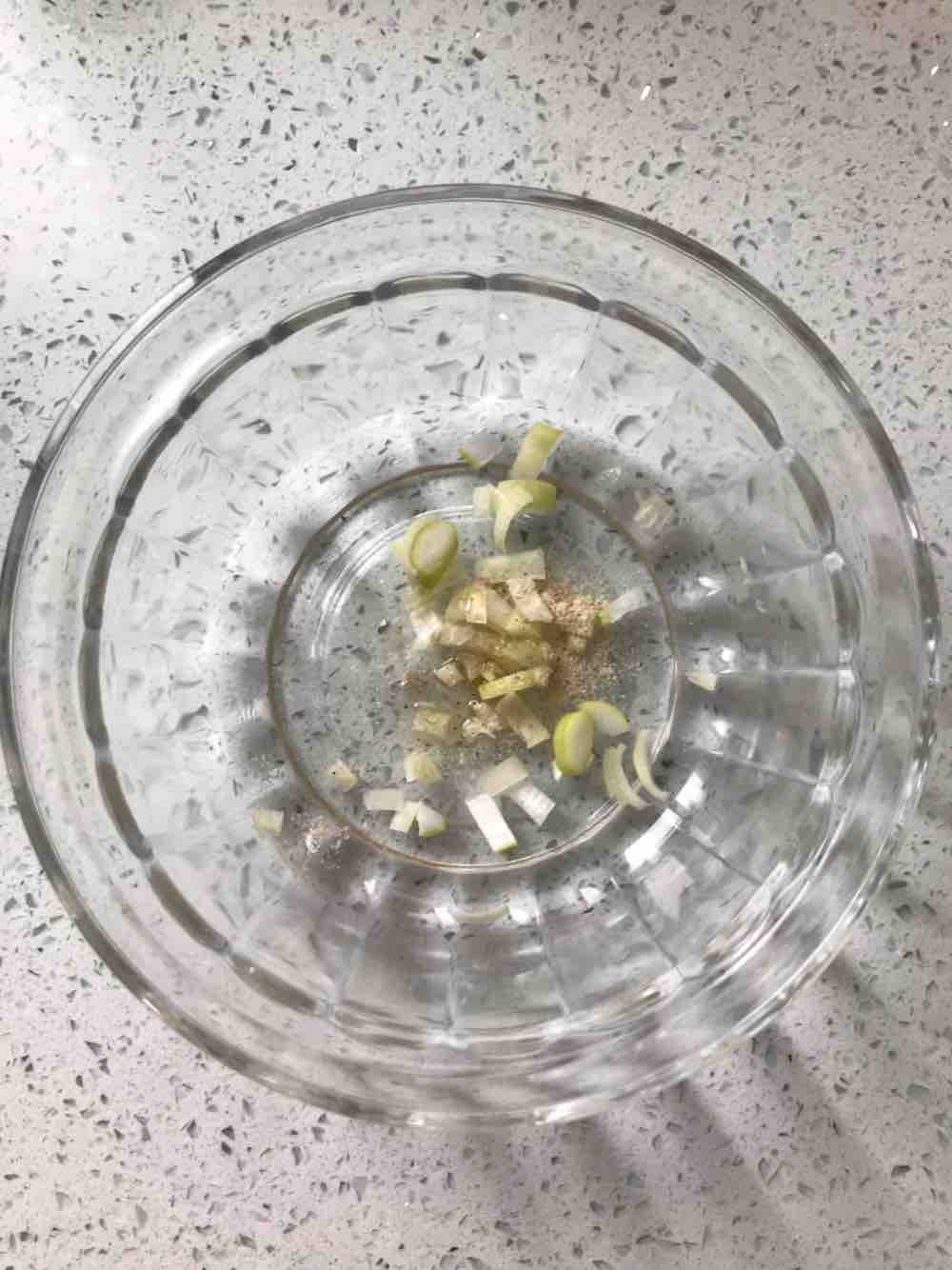 紫菜魚丸湯的做法-咸鮮味汆菜譜-易網健康養生網 紫菜魚丸湯的做法-咸鮮味汆菜譜