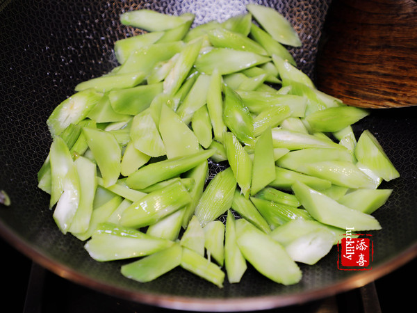 綠色開工便當——萵筍雙炒的做法-家常味炒菜譜