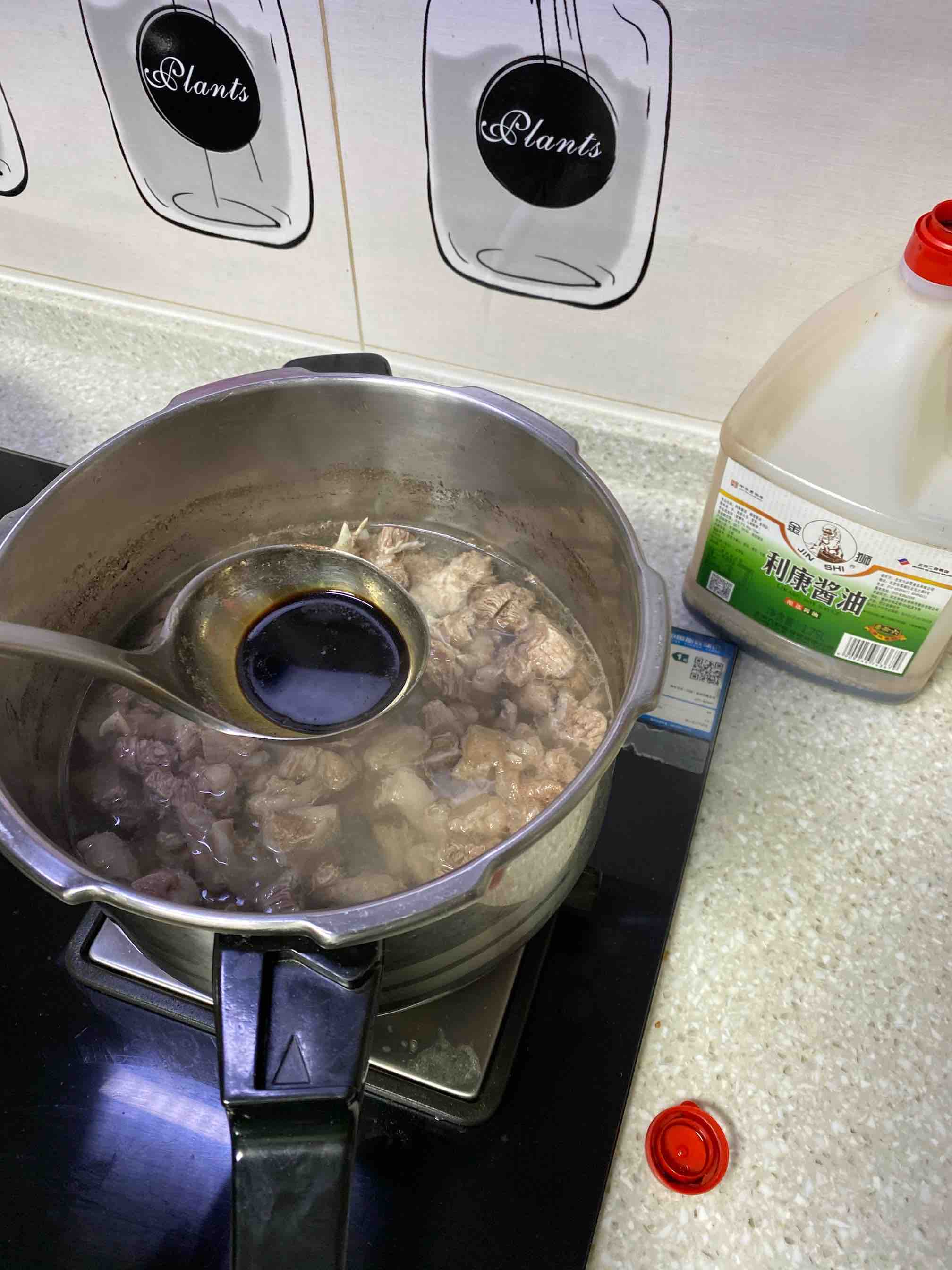 咖喱牛肉的做法-咖喱味煮菜譜-易網健康養生網 咖喱牛肉的做法-咖喱味煮菜譜