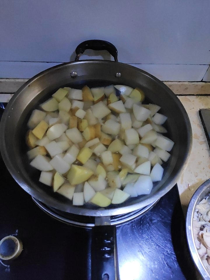 紅燒肥腸的做法-家常味燒菜譜