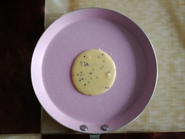 平底鍋煎蛋卷的做法-甜味烘焙菜譜