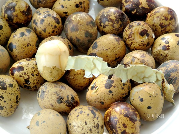 醬鵪鶉蛋的做法-家常味煮菜譜