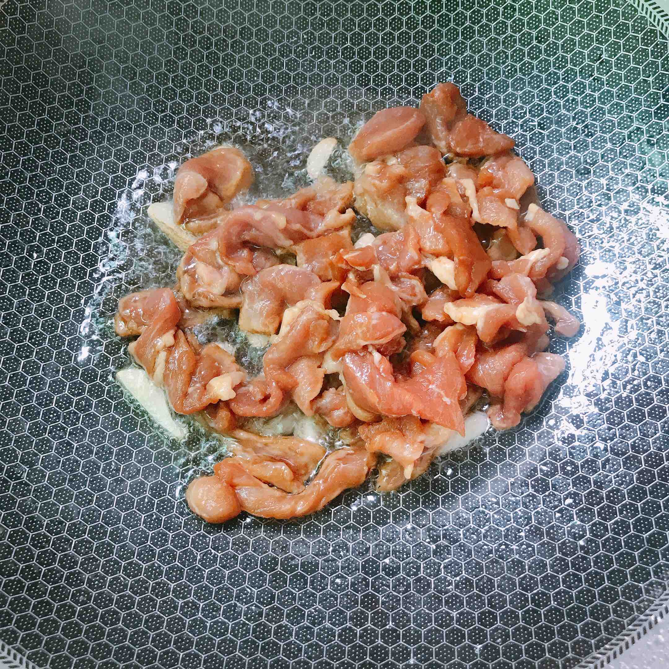 荷蘭豆炒肉片的做法-咸鮮味炒菜譜-易網(wǎng)健康養(yǎng)生網(wǎng) 荷蘭豆炒肉片的做法-咸鮮味炒菜譜