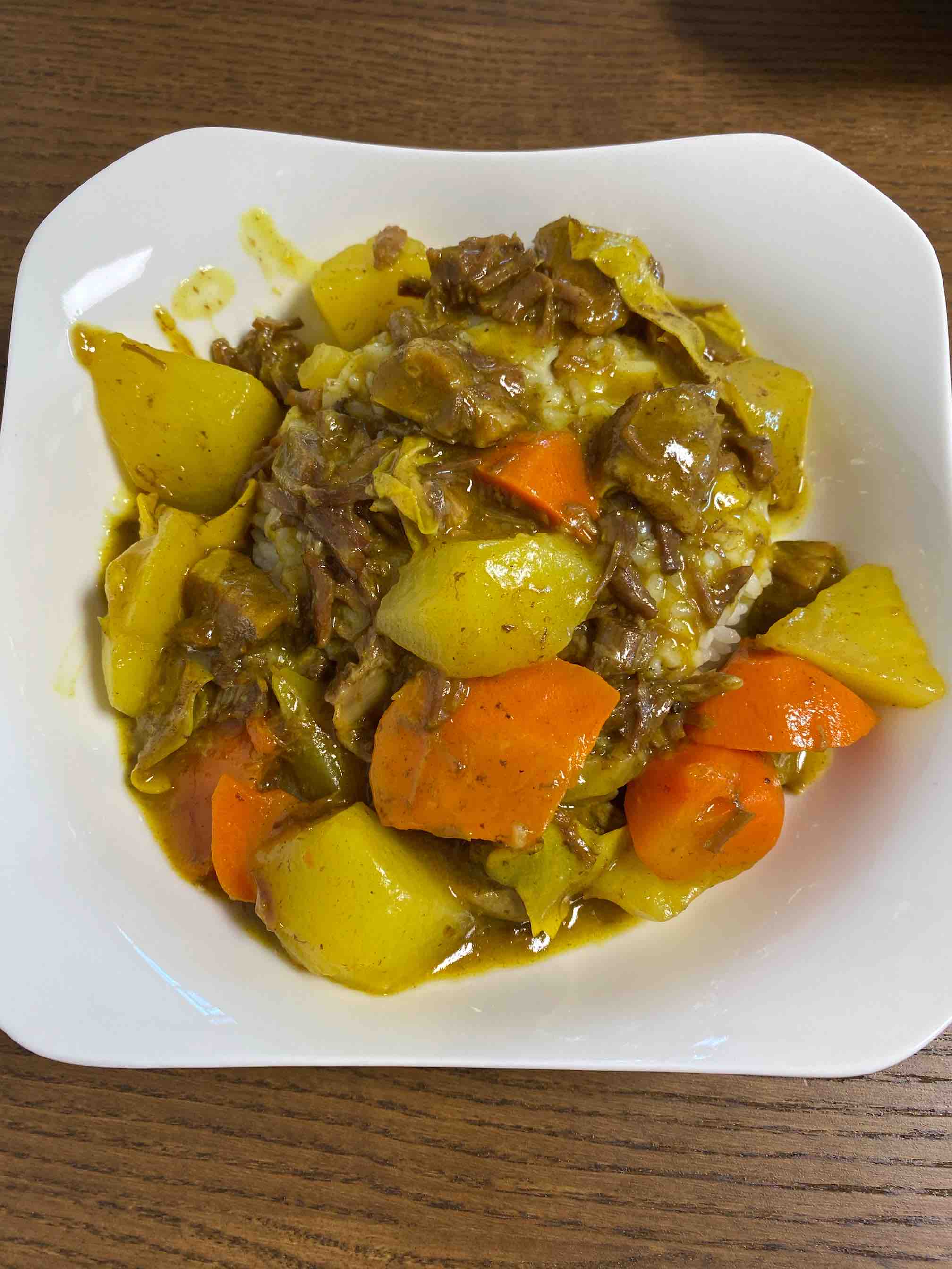 咖喱牛肉的做法-咖喱味煮菜譜-易網健康養生網 咖喱牛肉的做法-咖喱味煮菜譜