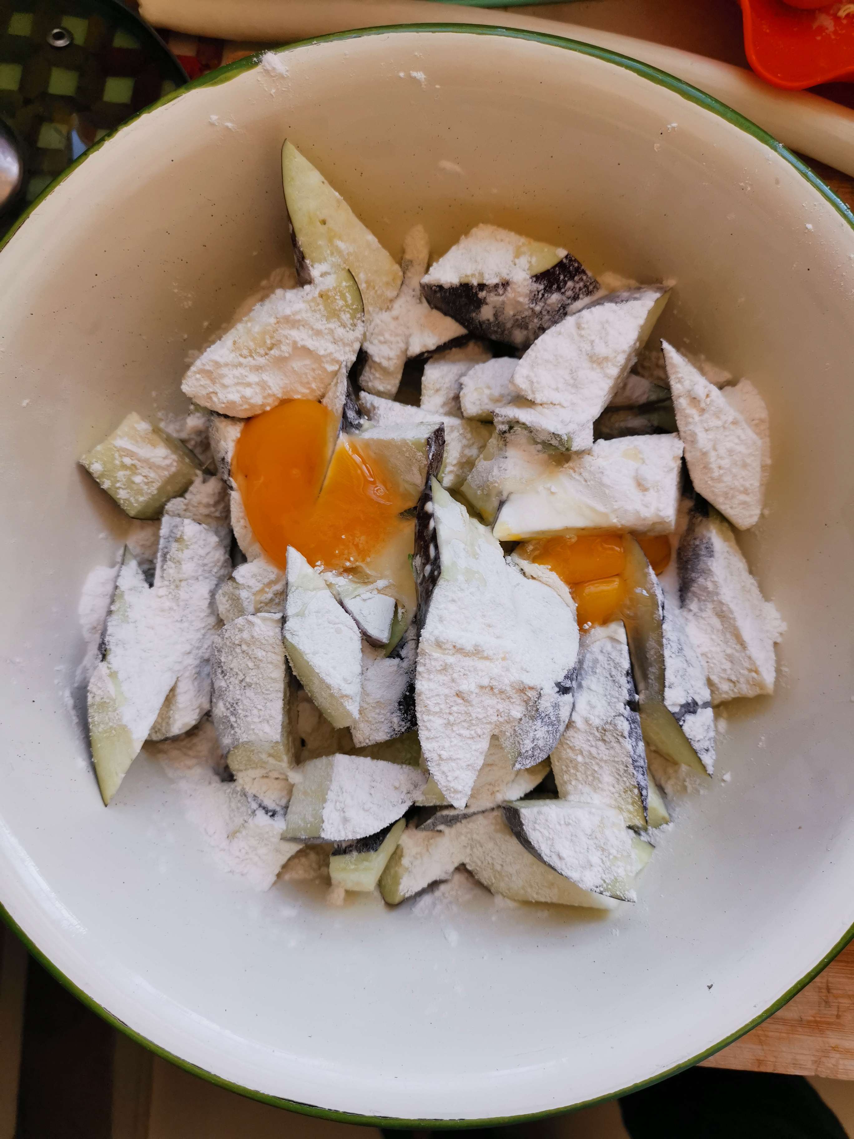 風味茄子的做法-酸甜味爆菜譜-易網健康養生網 風味茄子的做法-酸甜味爆菜譜