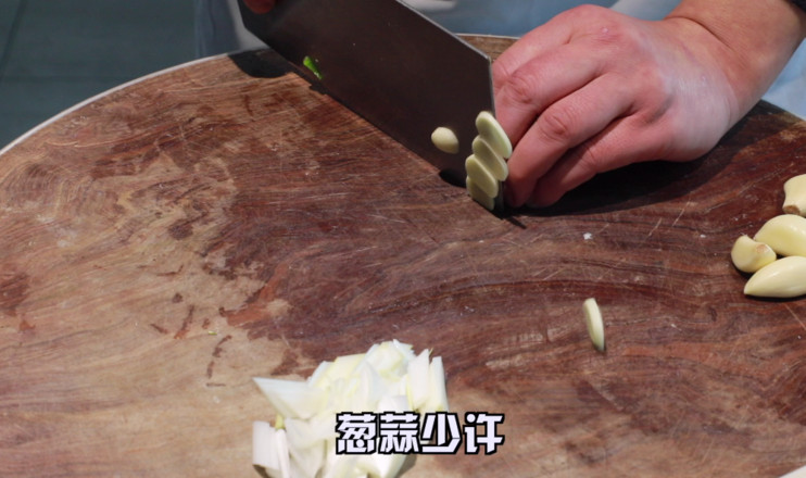 辣椒炒肉的做法-香辣味炒菜譜-易網(wǎng)健康養(yǎng)生網(wǎng) 辣椒炒肉的做法-香辣味炒菜譜