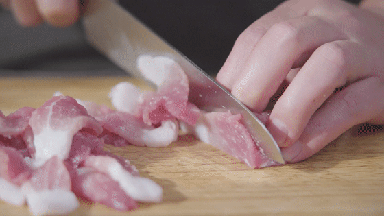 花菜炒肉--【孔老師教做菜】的做法-家常味炒菜譜-易網健康養生網 花菜炒肉--【孔老師教做菜】的做法-家常味炒菜譜