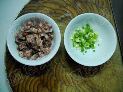 雪菜蛋炒飯的做法-家常味炒菜譜-易網健康養生網 雪菜蛋炒飯的做法-家常味炒菜譜