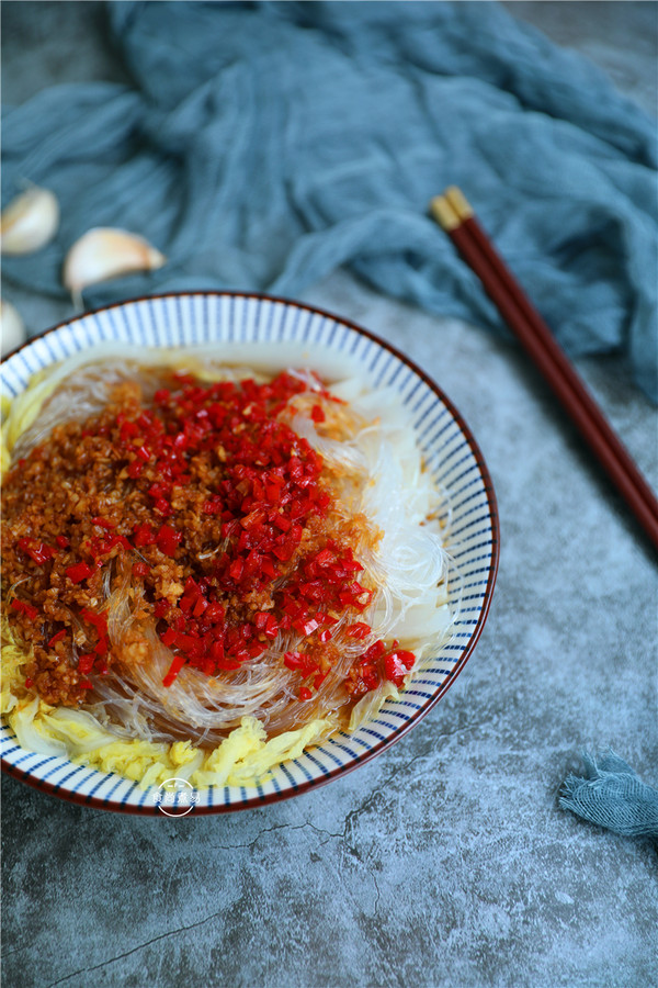 蒜蓉粉絲蒸娃娃菜的做法-香辣味蒸菜譜-易網健康養生網 蒜蓉粉絲蒸娃娃菜的做法-香辣味蒸菜譜