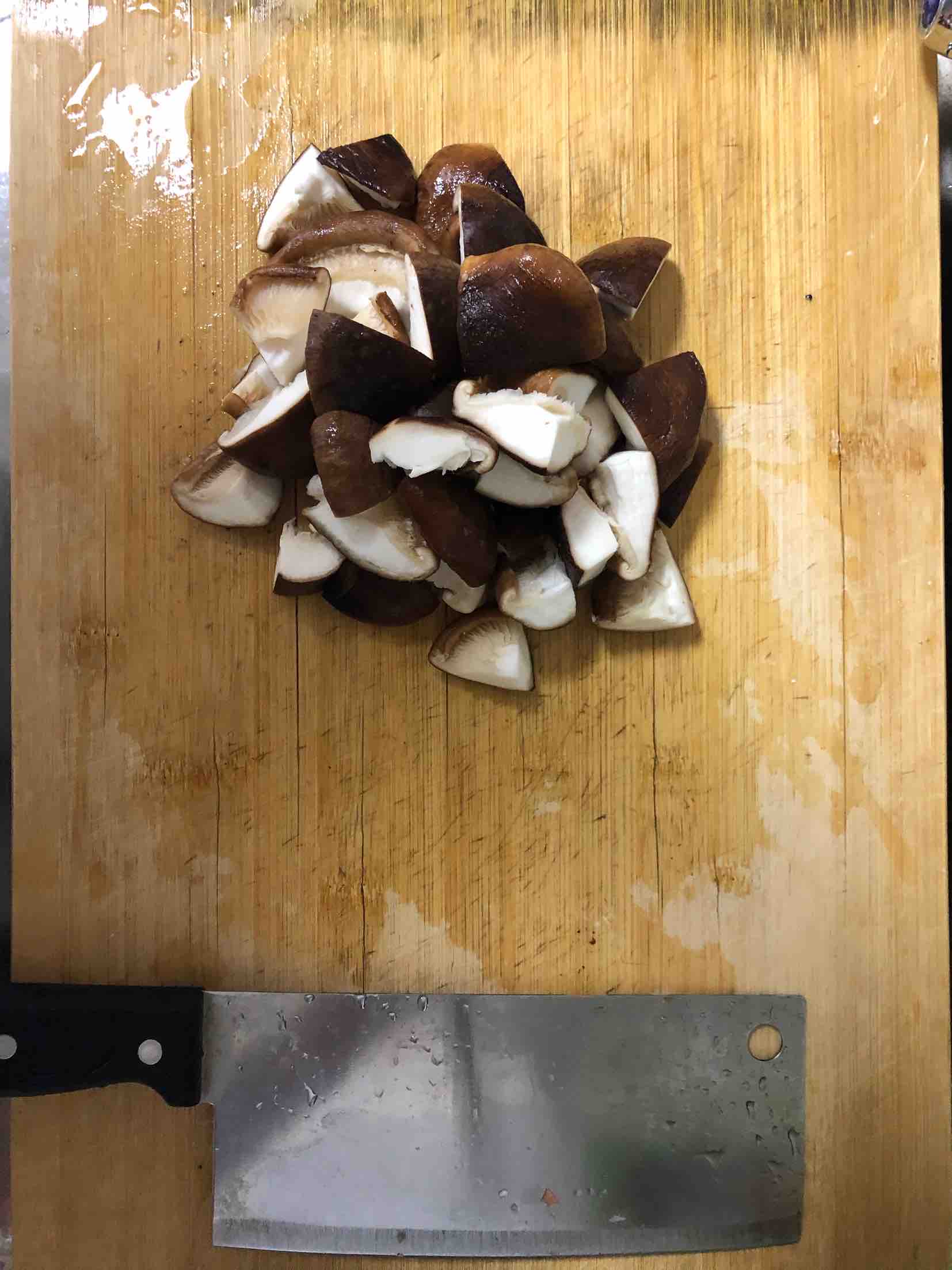 雞翅煲的做法-家常味煲菜譜-易網健康養生網 雞翅煲的做法-家常味煲菜譜