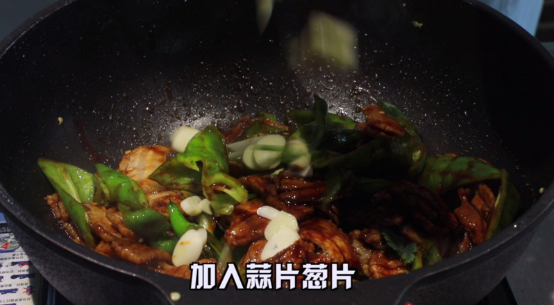 辣椒炒肉的做法-香辣味炒菜譜-易網(wǎng)健康養(yǎng)生網(wǎng) 辣椒炒肉的做法-香辣味炒菜譜